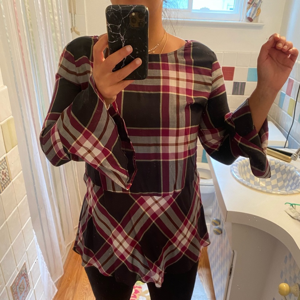 Great work shirt with fun sleeves!